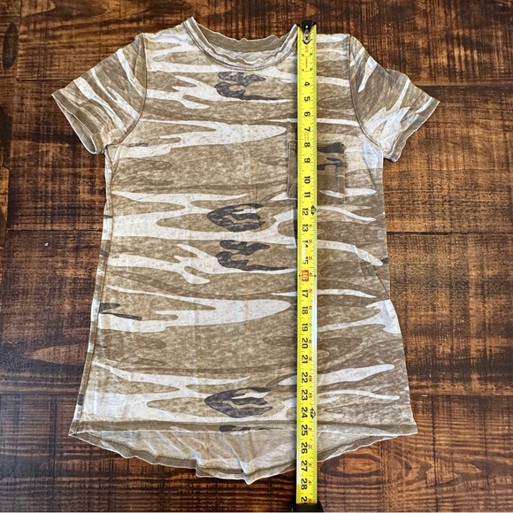 LOL Vintage Camo Tee- EUC - Picture 3 of 5